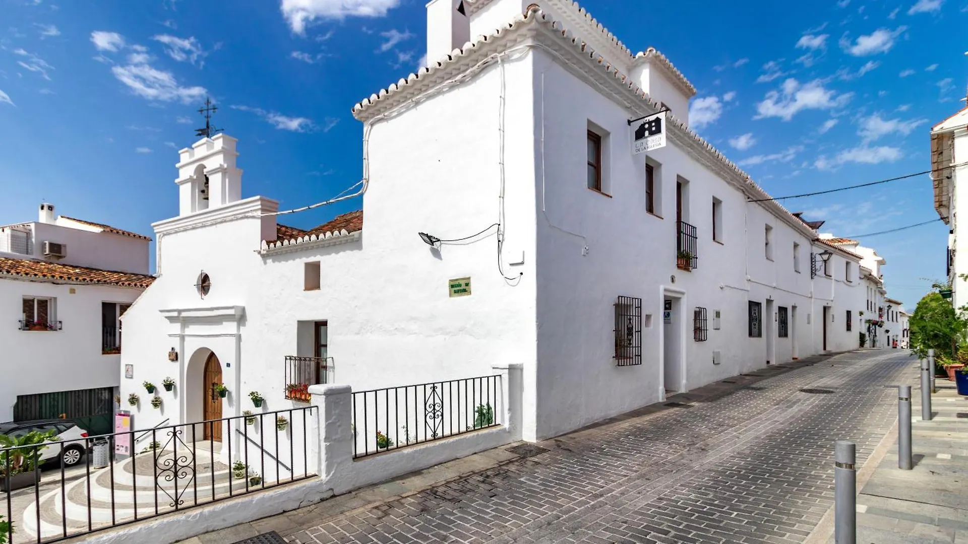 מלון מיחאס La Casa De La Iglesia אורחן
